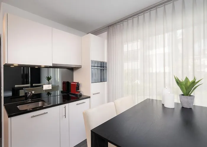 Ξενοδοχείο με διαμερίσματα Victoria 3*